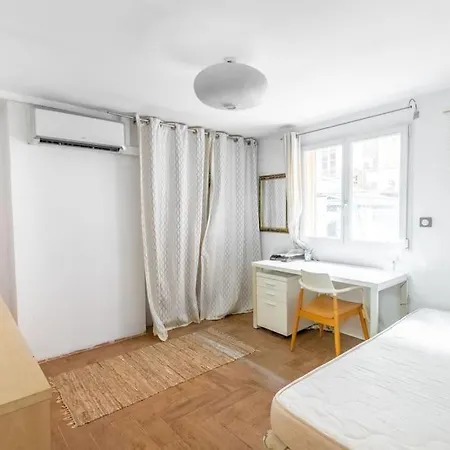 Lovely Townhouse In A Lively Area Close To The Old Nizza Exterior foto