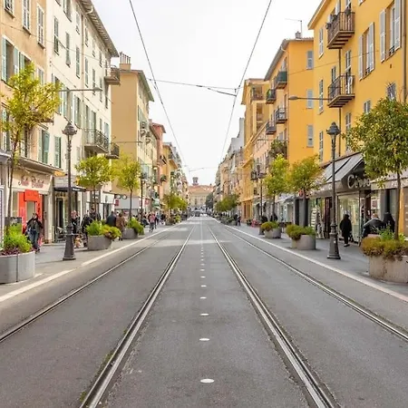 Lovely Townhouse In A Lively Area Close To The Old Nizza Exterior foto